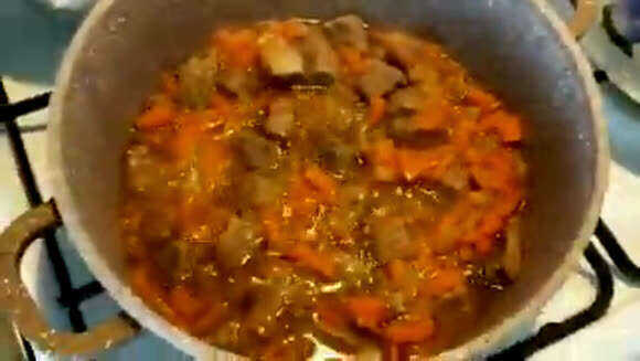 Тушёная картошка с говядиной: простой рецепт вкусного домашнего обеда