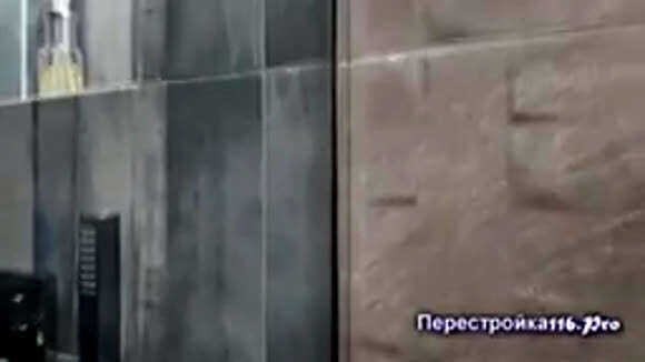 Монтаж стеклянной перегородки в душевой кабине под ключ фото 6