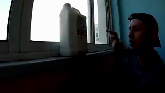 Как правильно установить пластиковый подоконник на балконе с