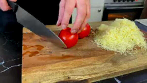 Самый вкусный и сочный рецепт мяса по-французски для всей се
