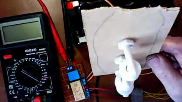 Самодельная автоматическая система контроля уровня воды в баке фото 2