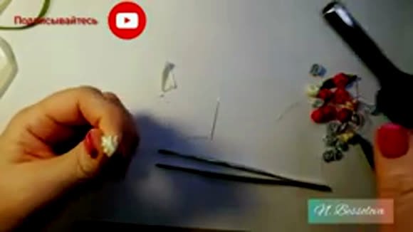 Как сделать розочки из узкой атласной ленты просто