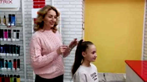 Как сделать высокий хвост с украшением стразами самостоятельно фото 4