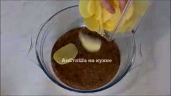 Как приготовить вкусные домашние чипсы из картофеля на сковороде фото 2