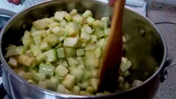 Самый простой рецепт вкусной кабачковой икры на каждый день фото 4