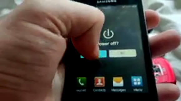 Как включить и выключить старый телефон Samsung правильно